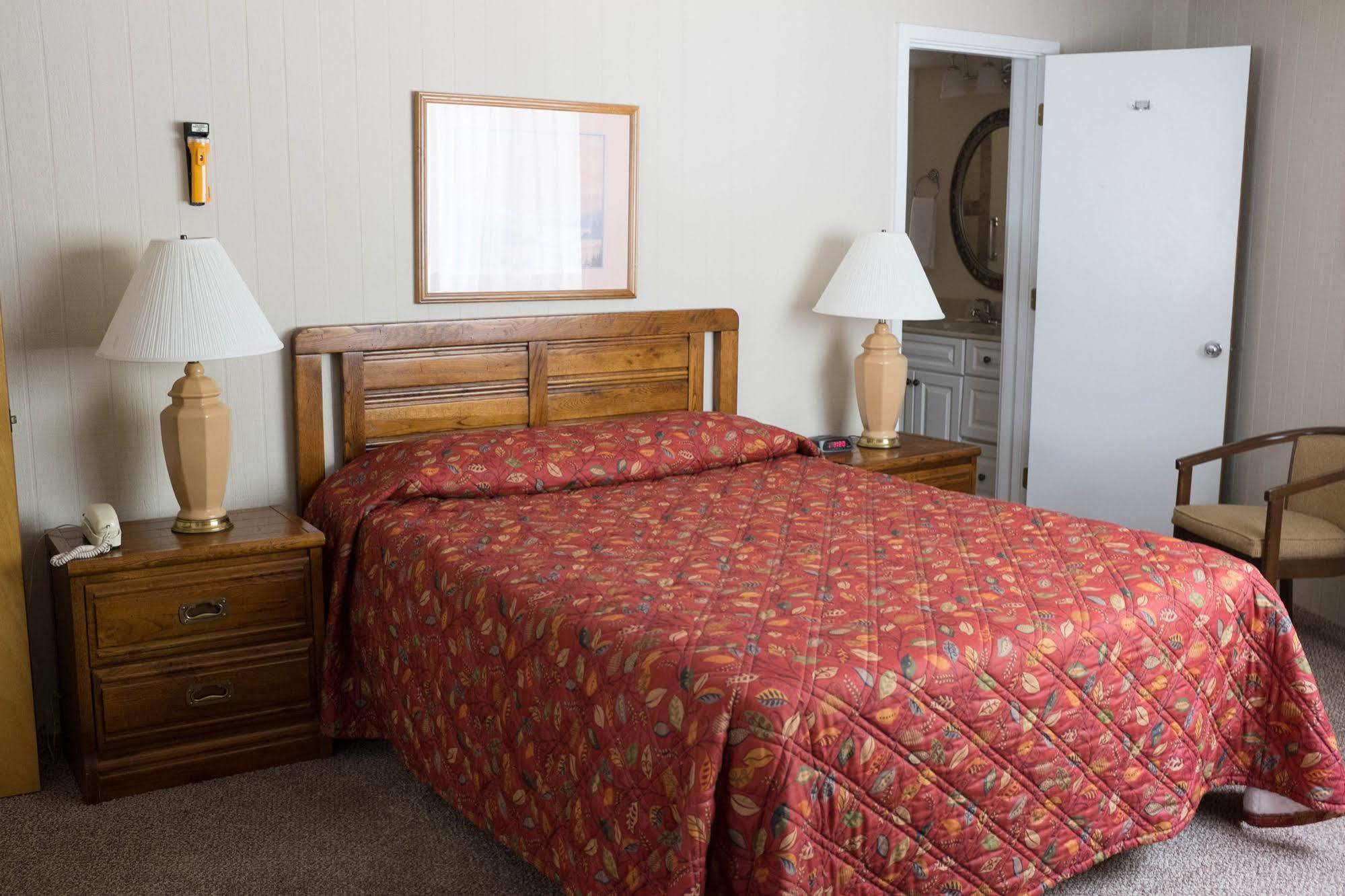 Peppertree Maggie Valley Aparthotel Exterior photo